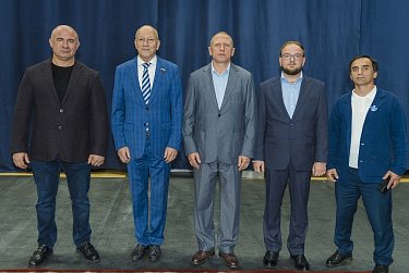 Спортсмены разыграли награды на коврах «Олимпийского»